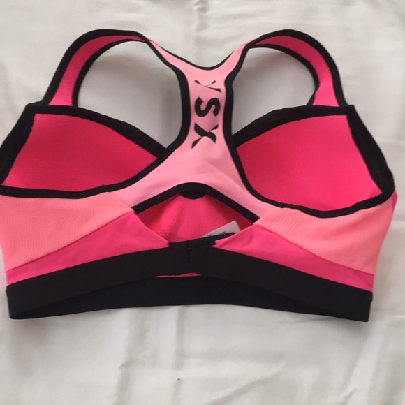 Victoria’s Secret Sports Bra - Picture 2 of 3
